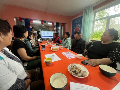 В Каа-Хемском районе открылся клуб «Родные-Любимые»