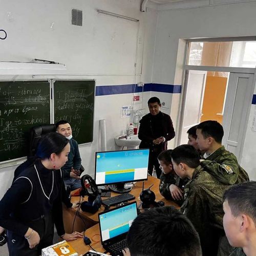 «Мобильный Кванториум» провел первые занятия для кадетов