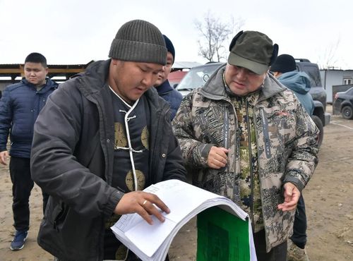 Тываның Баштыңы Таңдының тудуг шөлдеринге четкен