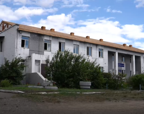 Капитальный ремонт начался одновременно в двух медицинских учреждениях Кызылского района