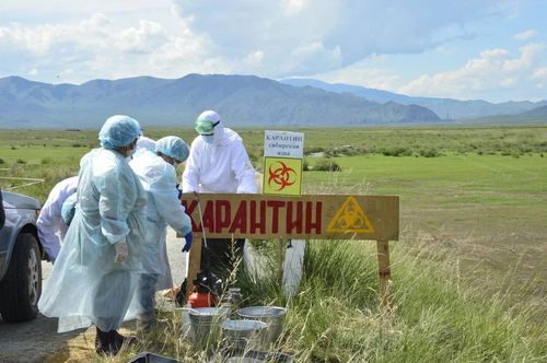 Глава Тувы поздравил сотрудников Роспотребнадзора со 100-летием образования Санэпидслужбы России