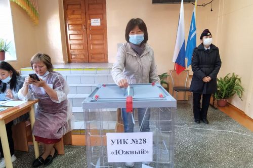 Елена Достай: "Во-первых, это стало удобно, что выборы проходят в Единый день голосования в течение 3-х дней по всей России,  в том числе в Кызыле"