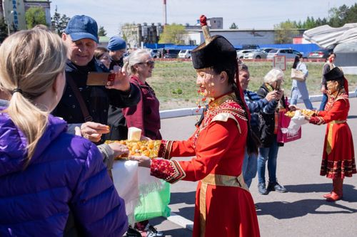 В Туву прибыл Новосибирский драматический театр «На левом берегу»