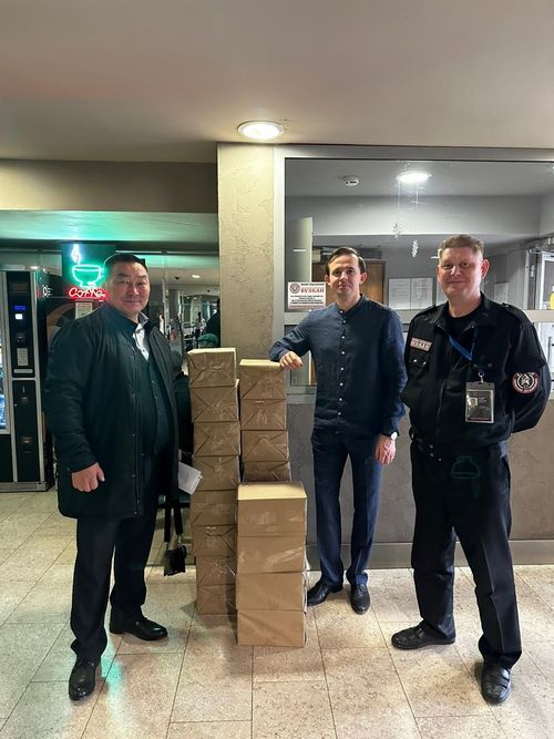 В Туву доставили сборники нот Ростислава Кенденбиля и Хуреш-оола Дамба