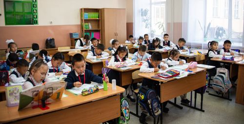 В чем причина нехватки учебников в школах Тувы?