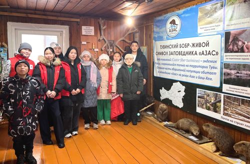 Юные натуралисты Тоджи поздравили работников заповедника «Азас» с профессиональным праздником