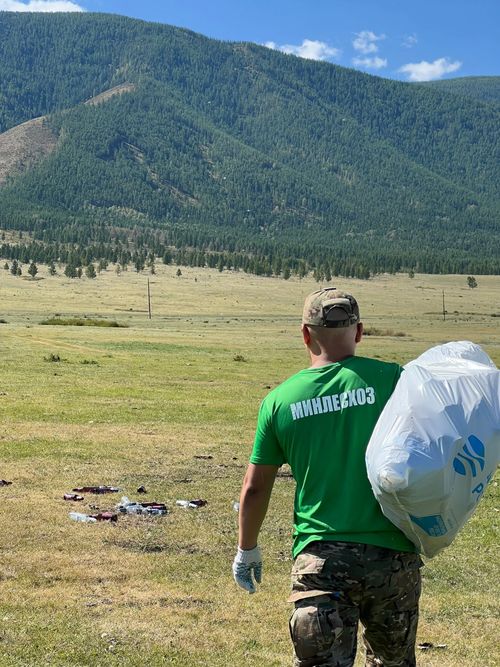 Берега озера Чагытай очистили от мусора