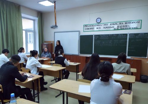 Ученики одиннадцатых классов Тувы написали итоговое сочинение