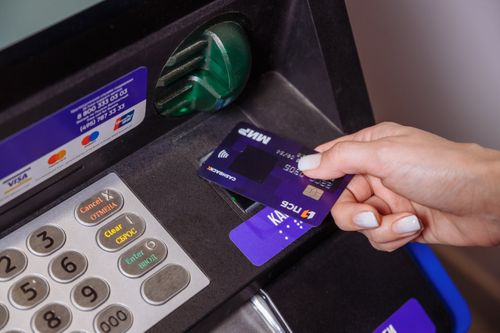 Экономим на покупках. Как использовать кредитные карты с выгодой