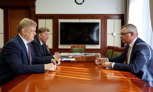 Вопросы развития газовой инфраструктуры полпред обсудил с руководителем «Газпром газораспределение Сибирь»