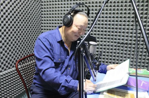 Волонтёры Тувы озвучивают произведения авторов тувинской детской литературы