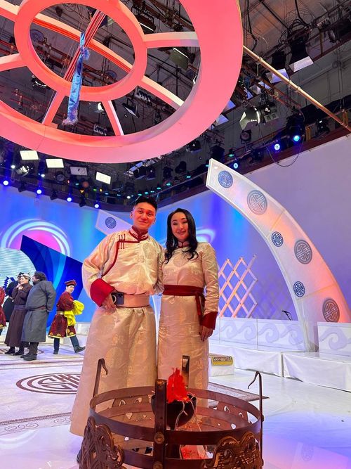 Артисты Тувы приняли участие в программе о Цаган Сар в Монголии