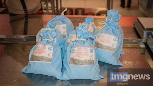 Студенты политехникума приготовили более 10 килограммов боорзака для военнослужащих из Тувы