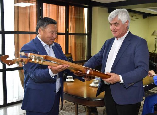 Владислав Ховалыг: «Мюзикл, основанный на народных сказках об Өскүс-ооле, это новый жанр для нашей культуры»