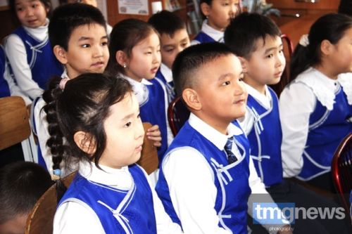 Минпросвещения России с 1 сентября 2025 года не планирует вводить единую школьную форму