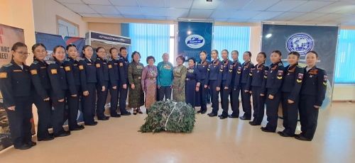 В Кызылском ПКУ прошли занятия «Разговоры о важном», посвященные Дню Победы