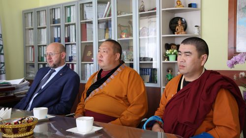 В Туве состоялось открытие второй Школы молодого буддолога