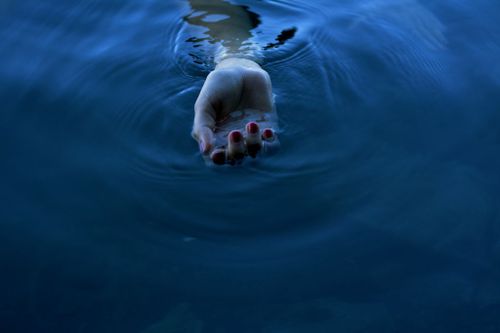 В Туве на реке Малый Енисей утонула женщина