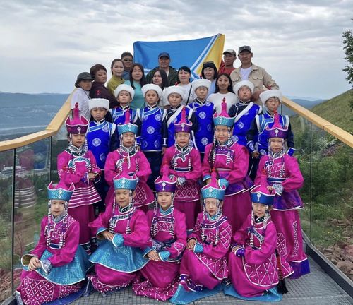 Театр моды «Бадма» из Тувы взял Гран-при на международном конкурсе в Сибири