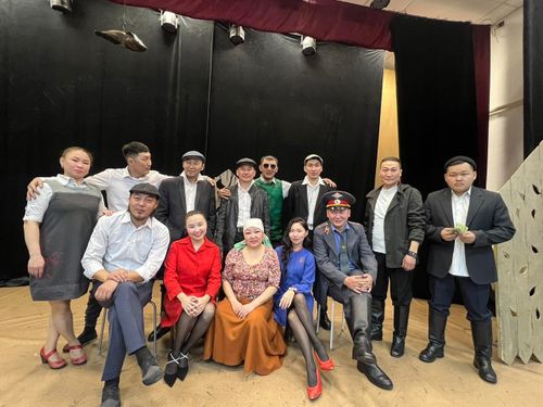 Тере-хөлчүлер шиилер көрүп, тыва аудиономнарны дыңнааннар