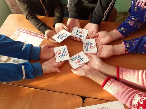 Уругларның бүзүрел телефонунче чеди муң хире катап долгаан