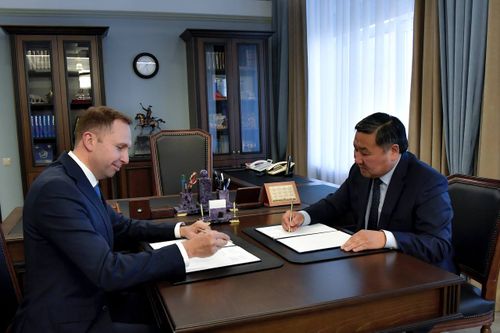 Правительство Тувы подписало Соглашение о сотрудничестве с ПАО "Сбербанк"