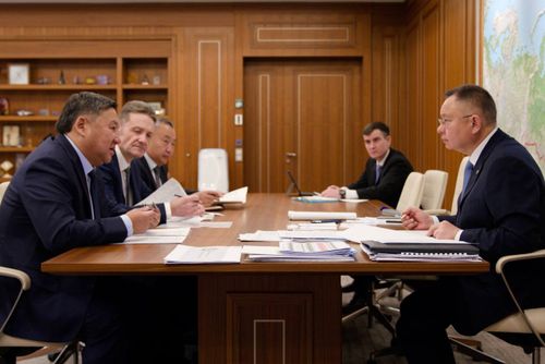 Тываның Баштыңы Россияның тудуг сайыды-биле ужурашкан