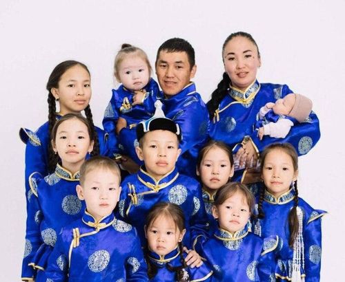 Семья Дамчаа из Тувы – победитель в номинации «Молодая семья» в федеральном конкурсе «Семья года-2024»