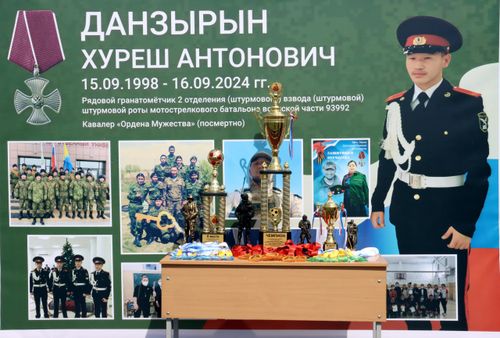 В Кызыле стартовал турнир по футболу, в честь памяти участника СВО