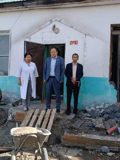 Министр здравоохранения Тувы проинспектировал медицинские объекты республики