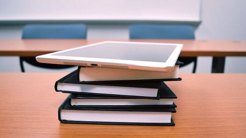 Госдумой РФ в первом чтении одобрен законопроект о льготном обучении вдов погибших бойцов