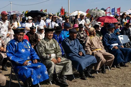 В Тос-Булаке состоялось торжественное награждение чемпионов и передовиков «Наадыма-2025» в животноводстве