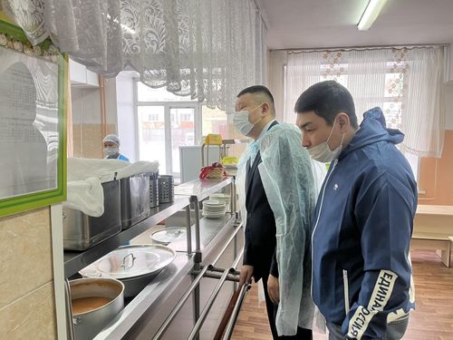 Качество горячего питания  в школах на контроле "Единой России"
