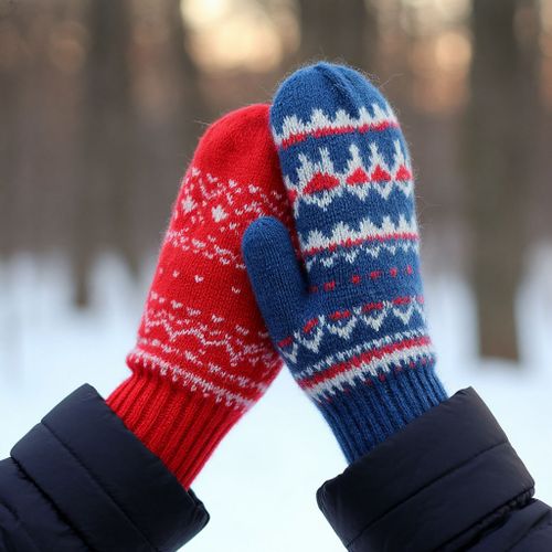 Сегодня в России отмечают День варежки