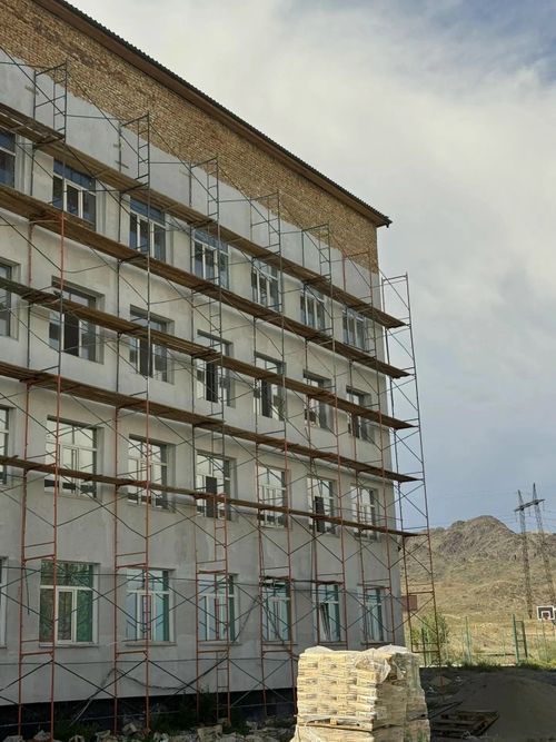 «Аныяктар болгаш уруглар» нацтөлевилел: Ак-Довурактың 3 дугаар школазында чаартылга ажылдары кидин түлүк