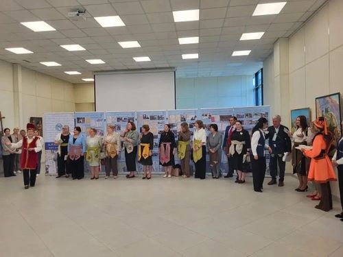Директор Национальной библиотеки Тувы Ирина Эртине представила опыт библиотеки коллегам из Сибири