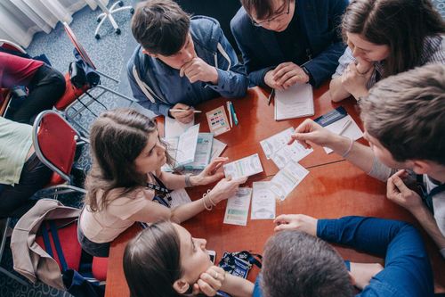 Место, где всегда поймут: Подростковый центр «Лидер» начал сбор заявок на проведение тренингов