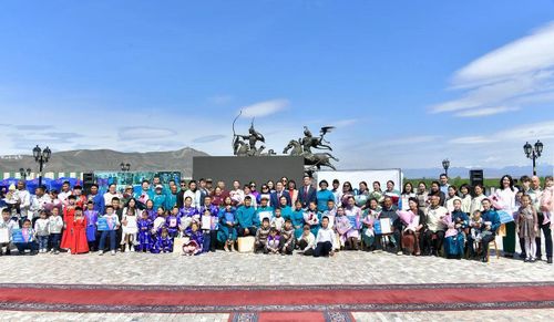 Владислав Ховалыг: «Большая многодетная семья всегда считалась доброй традицией нашего народа»