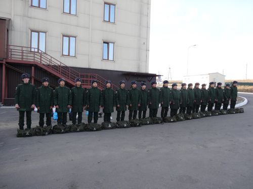 Более 30 новобранцев из Тувы отправились в гвардейские части