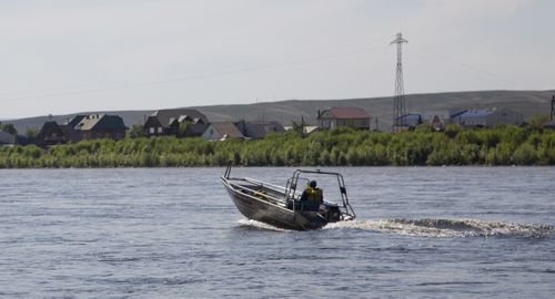 Хемнер-хөлдерге айыыл чок чорукту хандырар хемчеглерни күштелдирер