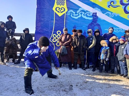 Шагааны байырлаар хүннерниң чуруму