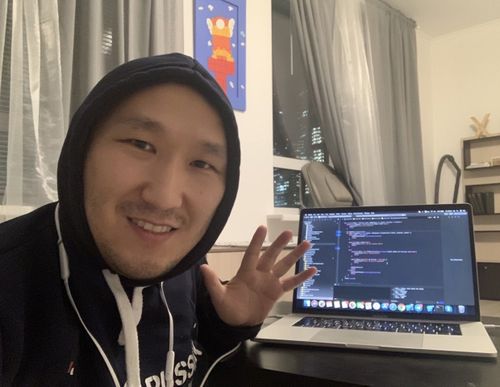 Төрээн дылында мобилдиг капсырылга кылып турары дээш