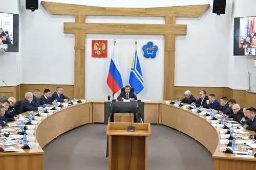 Владислав Ховалыг поручил усилить контроль за лечением больных туберкулезом