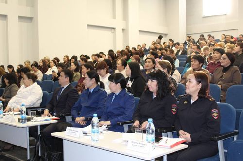 В Минобразования Тувы подвели итоги по предупреждению правонарушений среди несовершеннолетних