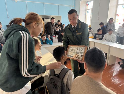 Забота о лесах: В Кызыле прошла встреча лесопатологов с детьми с ограниченными возможностями здоровья