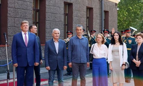 В Новосибирске открыта мемориальная доска, посвященная памяти Героя России Анатолия Квашнина