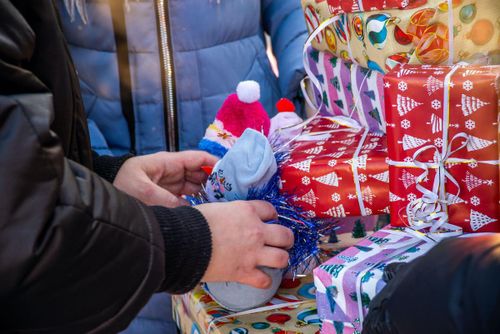 Для детей военнослужащих из Тувы продолжают готовить новогодние подарки