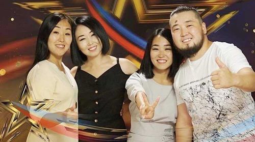 Конкурсанты на миллион: приз зрительских симпаний "Новой Звезды" отправился в Туву