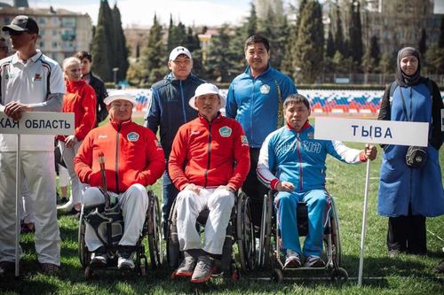 Команда тувинских спортсменов-колясочников заняла второе место на Чемпионате России по стрельбе из лука