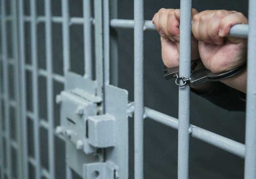 В Туве задержали восьмого из девяти арестантов, сбежавших из изолятора